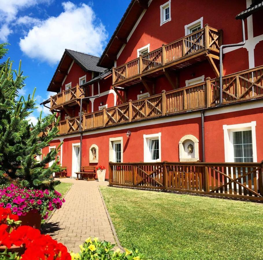 Hotel Barborka Predni Vyton Exterior photo