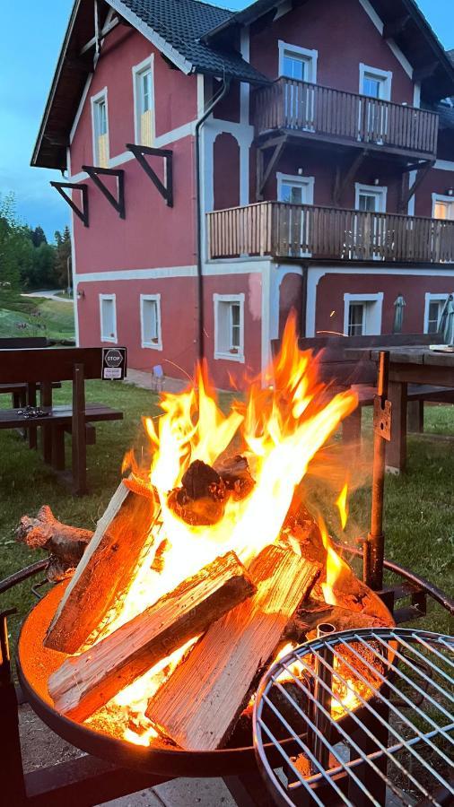 Hotel Barborka Predni Vyton Exterior photo